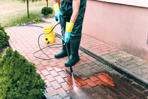 Burbank, CA  Pressure Washing Company